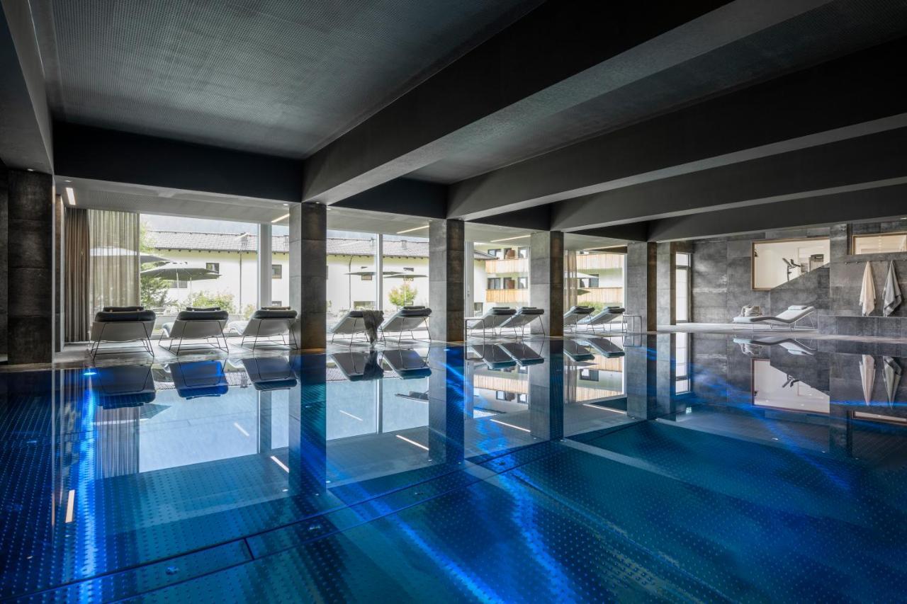 Sporthotel Chalet ガシュルン エクステリア 写真